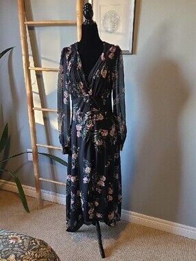 Astr Floral V-Neck Long-Sleeve Maxi Dress